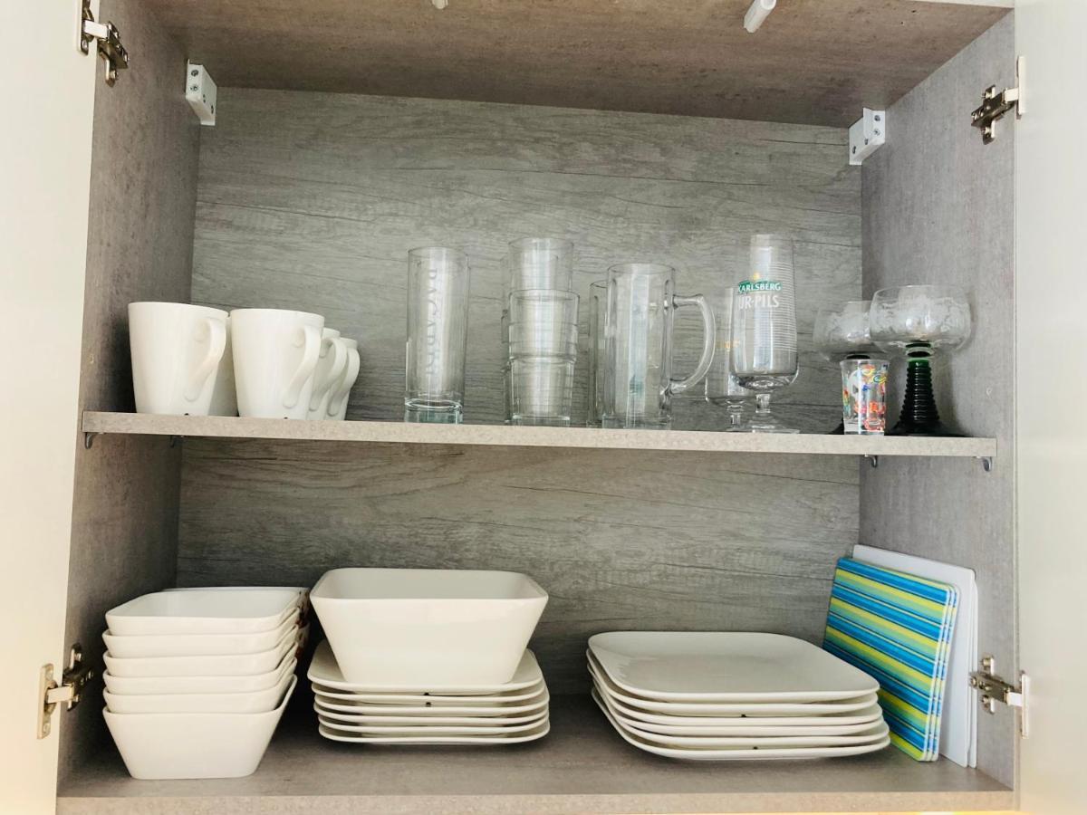 Living At Saarpartments -Adults Only- 2 Bedroom, Netflix - Business & Holiday Apartments For Long- And Short Term Stay, 3 Min To Train Station, Secure E-Bike Parking! Saarbrücken Zewnętrze zdjęcie