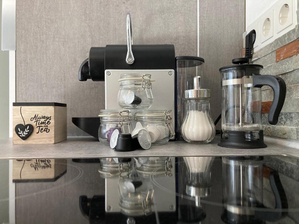 Living At Saarpartments -Adults Only- 2 Bedroom, Netflix - Business & Holiday Apartments For Long- And Short Term Stay, 3 Min To Train Station, Secure E-Bike Parking! Saarbrücken Zewnętrze zdjęcie